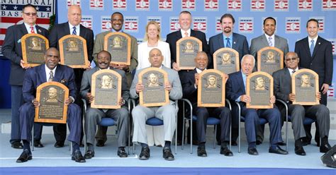 LIVING HALL OF FAMERS .